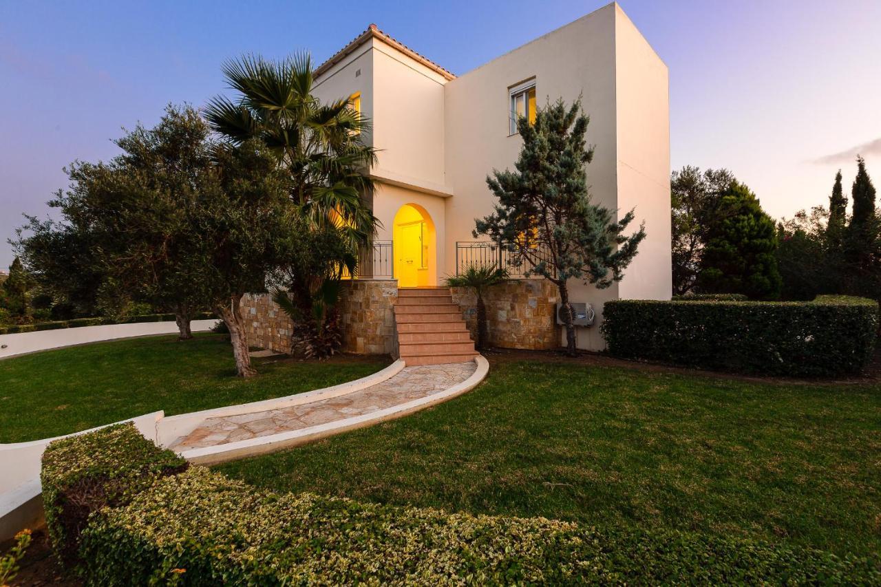 Villa And Sea *