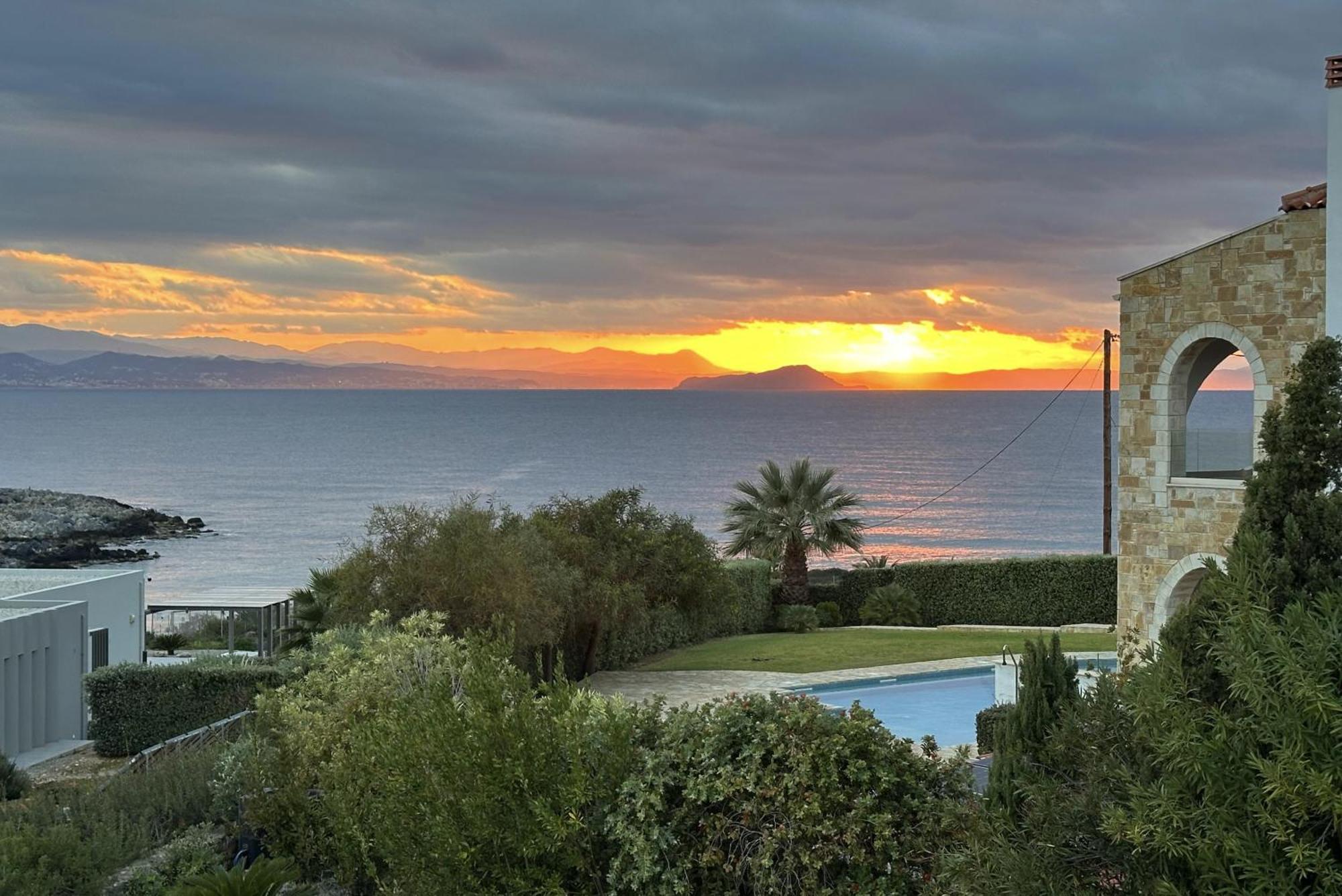 Villa And Sea Tersanas